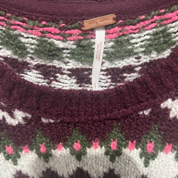 Free People Burgundy and Green Knit Sweater Vest Size Small Fall Christmas - Picture 3 of 4